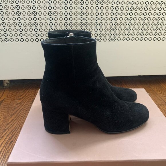 Gianvito Rossi Suede Ankle Boots - Picture 1 of 5
